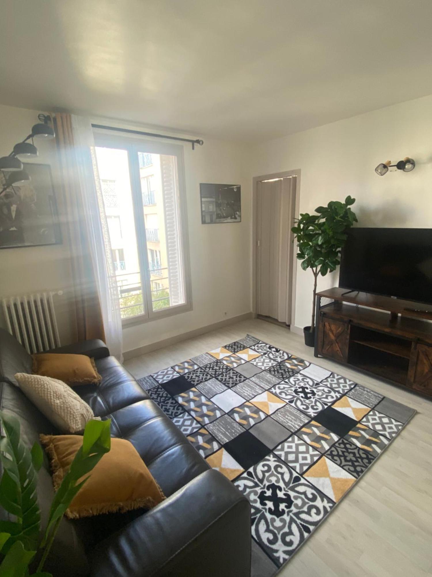Emplacement Exceptionnel Et Rare Paris Suresnes Longchamp Esterno foto
